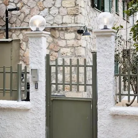 Queen'S Stone Legend, Royal Living By Acropolis Athen Exterior foto