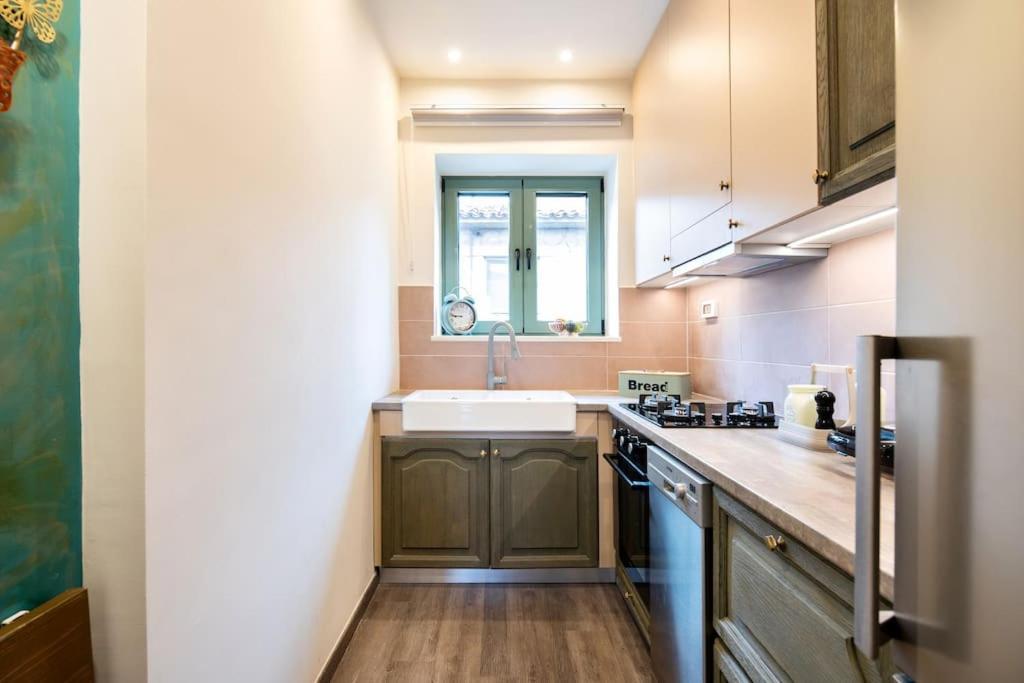 Holiday home Queen's Stone Legend, Royal Living By Acropolis Athens