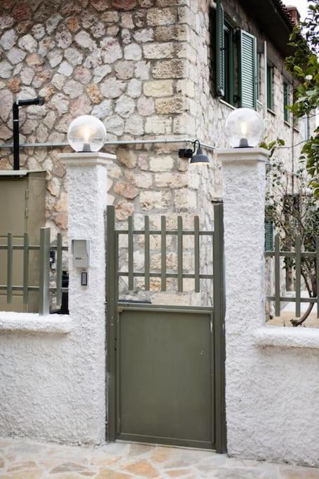 Queen's Stone Legend, Royal Living By Acropolis Holiday home *